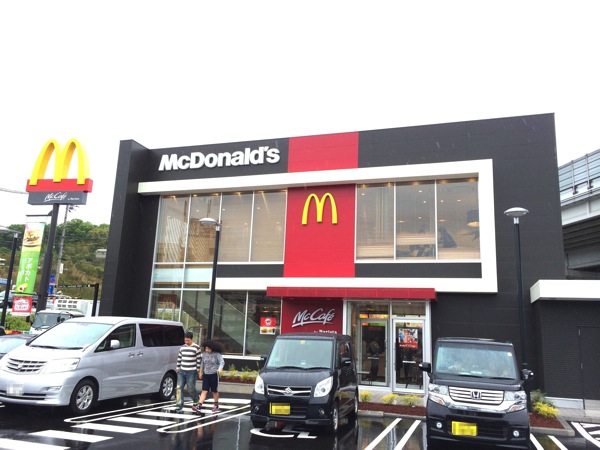 マックカフェが流行らないのはドリンクの値段ではない雰囲気だ