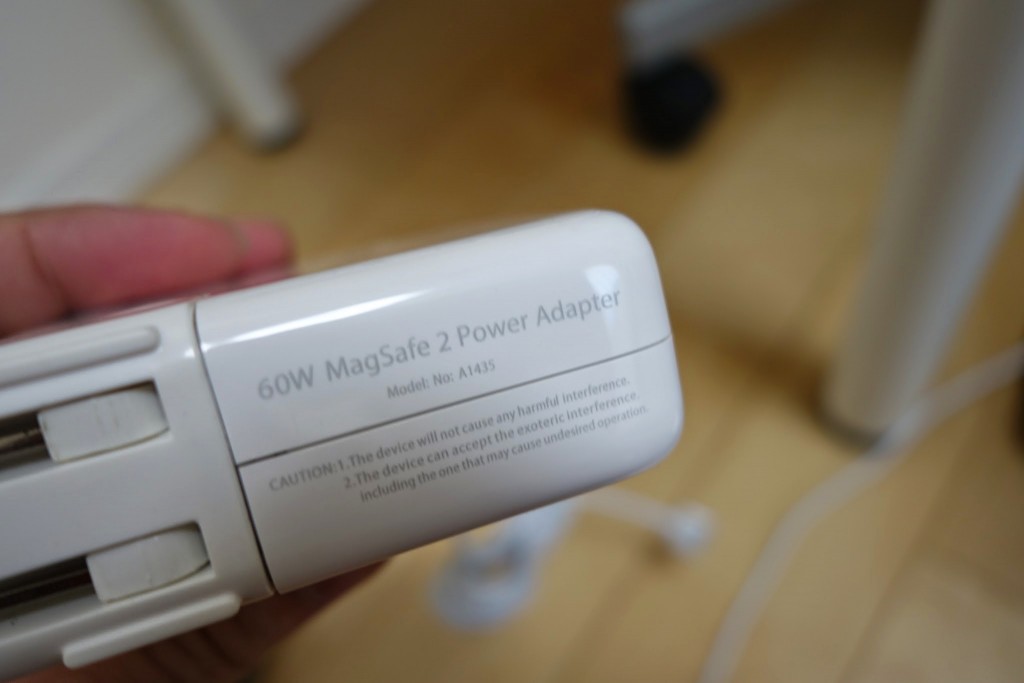 MacBook Proの純正magsafe2が高すぎるのでamazonで売ってる激安magsafe2もどきを買ってみたのでレビュー