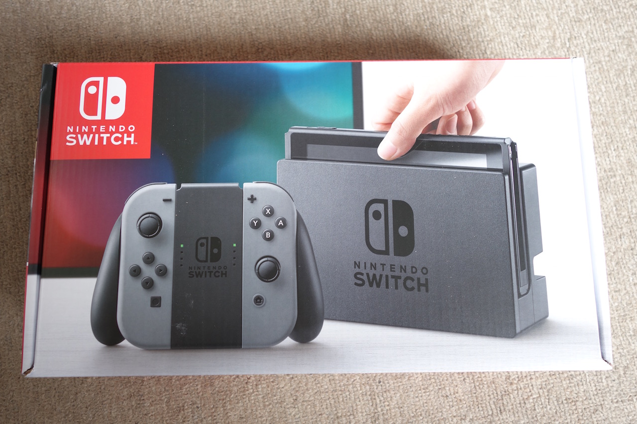 さすがamazon！発売当日朝にニンテンドースイッチが届いた！まずは開封の儀