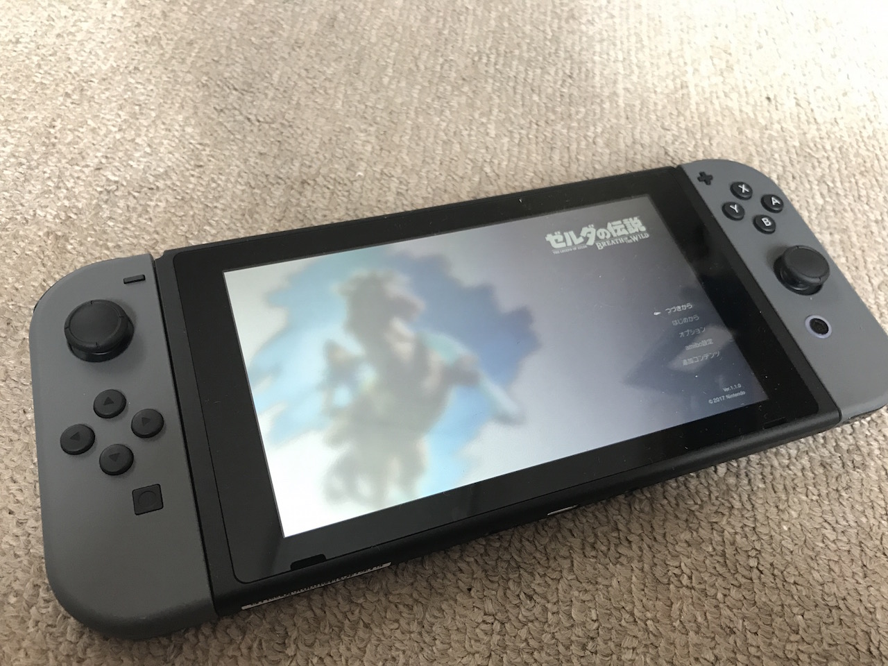 ニンテンドースイッチを持ったり立てたりテレビに繋いだりして遊んでみた！