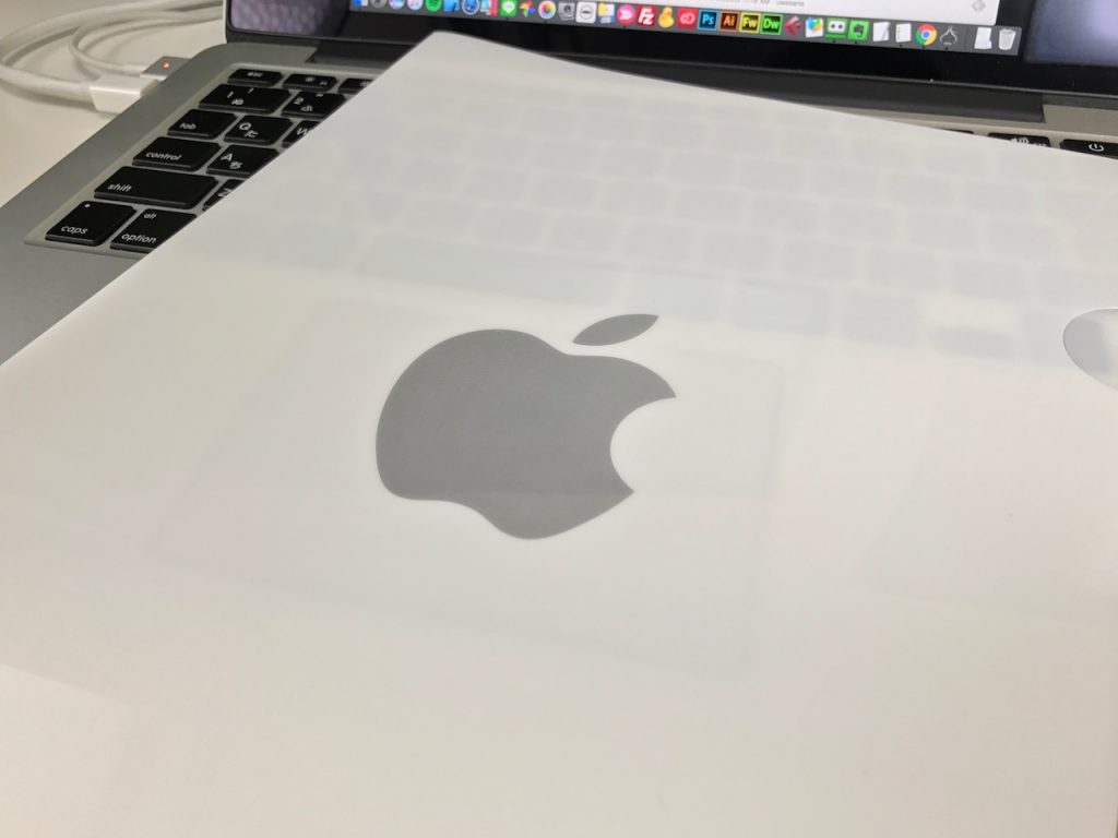 Apple　クリアファイル