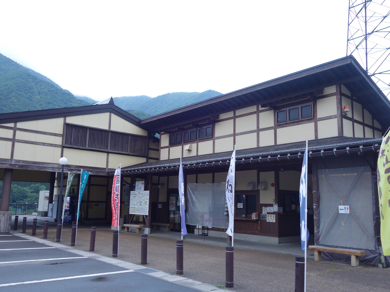 道の駅 飛騨白山の温泉がまた絶景でたまらんかった！