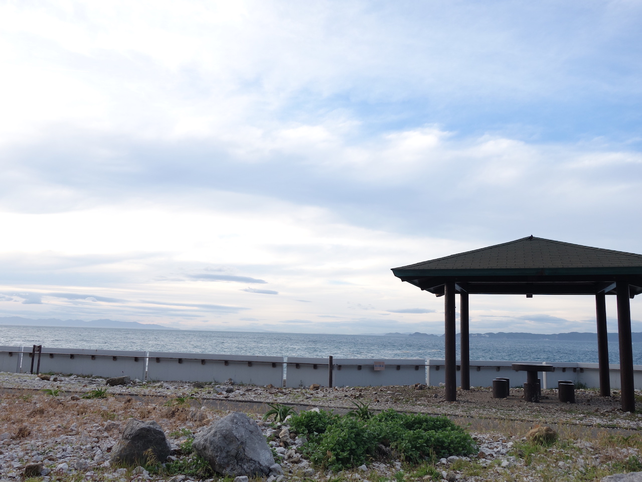 和歌山県由良町の道の駅「白崎海浜公園」がめちゃくちゃ景色いい！