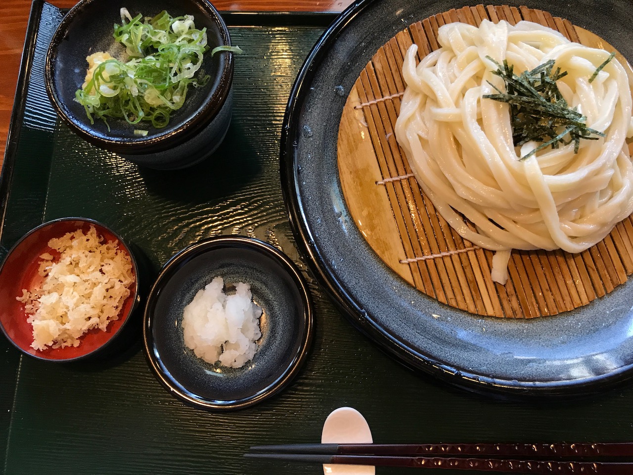 香川でうどんを喰らう！高松駅近くで夕方頃でも食べられるうどん屋さんへ行ってきた