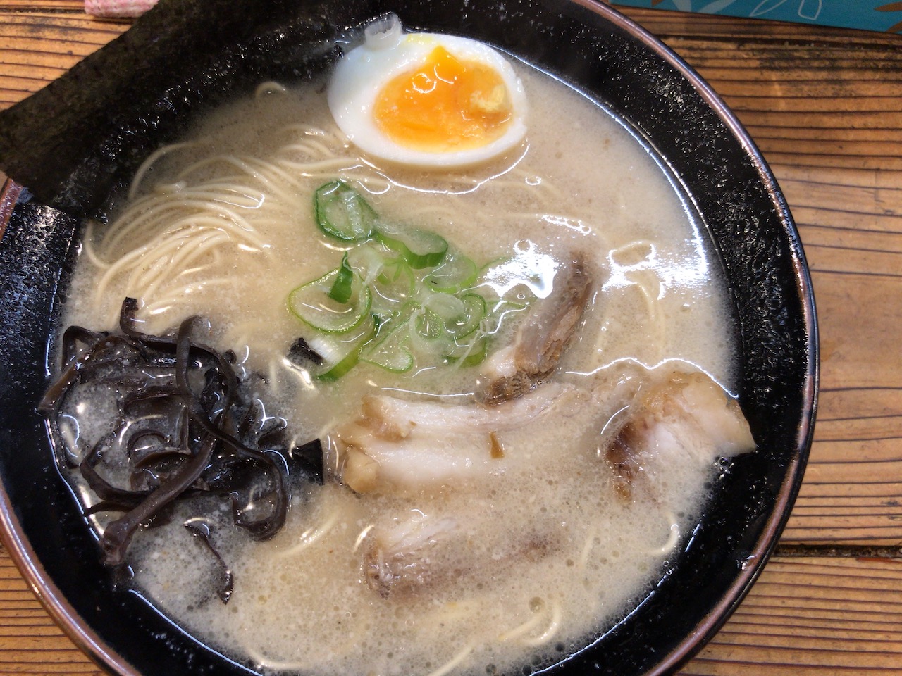 姫路駅前のラーメン屋「ラーメン鶴亀家」アリかナシか！？自分は・・・