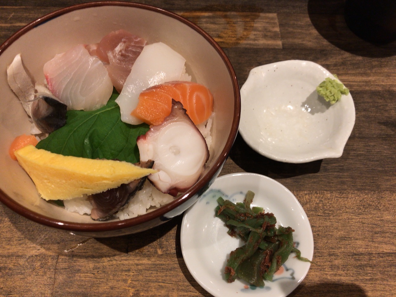 姫路駅から徒歩3分！大衆居酒屋の海鮮丼ランチを食べてきた！オヤジさんが熱い