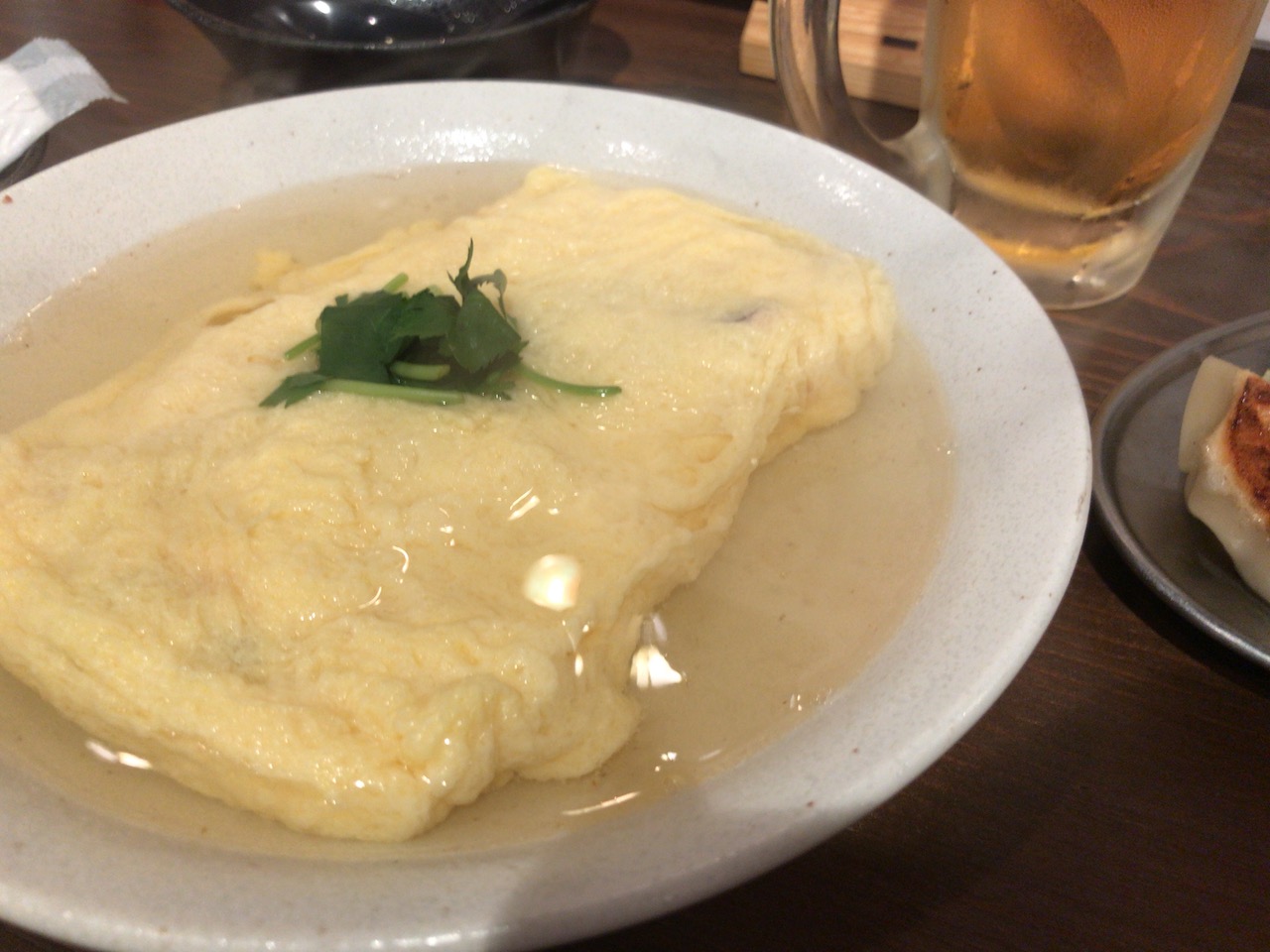 姫路駅徒歩3分！激安ビールで有名な立ち飲み居酒屋「鶴亀八番」はひとり飲みしやすいか？