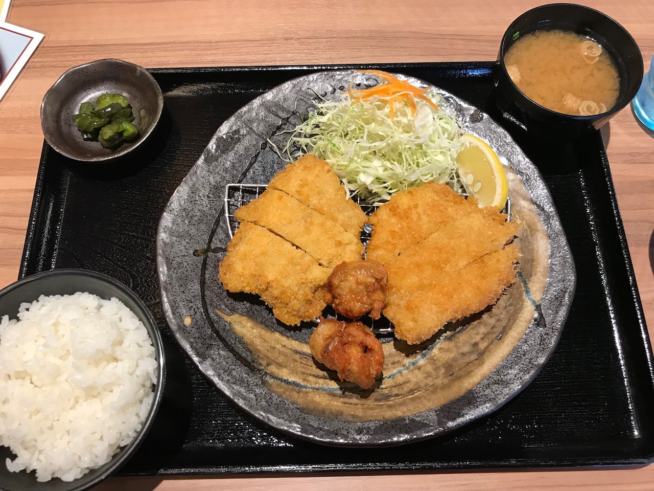 姫路駅前のとんかつ屋！テラッソ姫路4階「夢の大地」のご飯が非常に美味しい