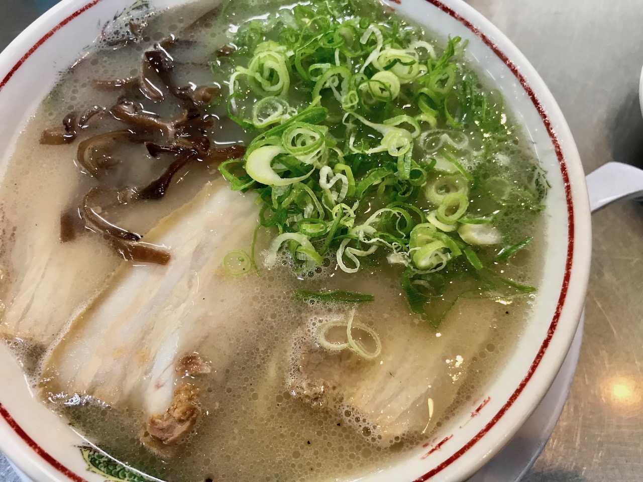 姫路駅前のあっさり豚骨ラーメン「ラーメンじなん坊」のチャーシュー美味いな！