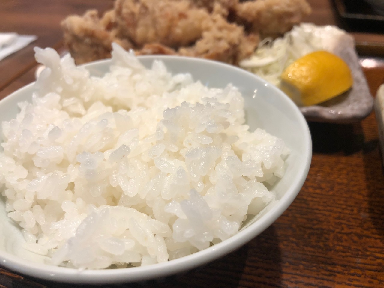 姫路駅前フェスタ2階の唐揚げ食べ放題ランチ！炭火串焼と旬鮮料理の店 播州 炭右衛門（すみえもん）