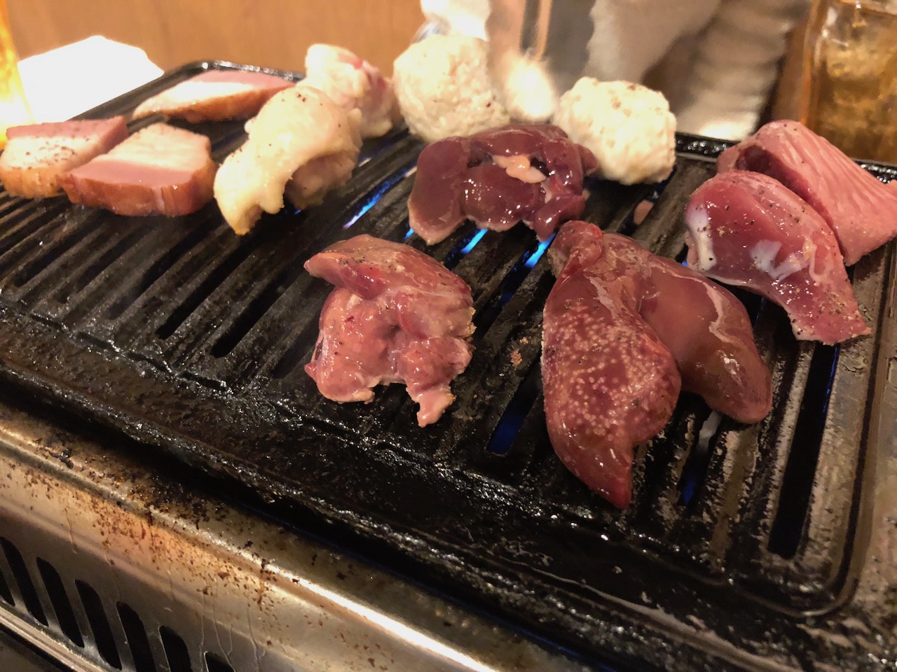 ランチ感ゼロ！1000円で焼肉食べ放題のひなどりが最強過ぎて幸せの国だった