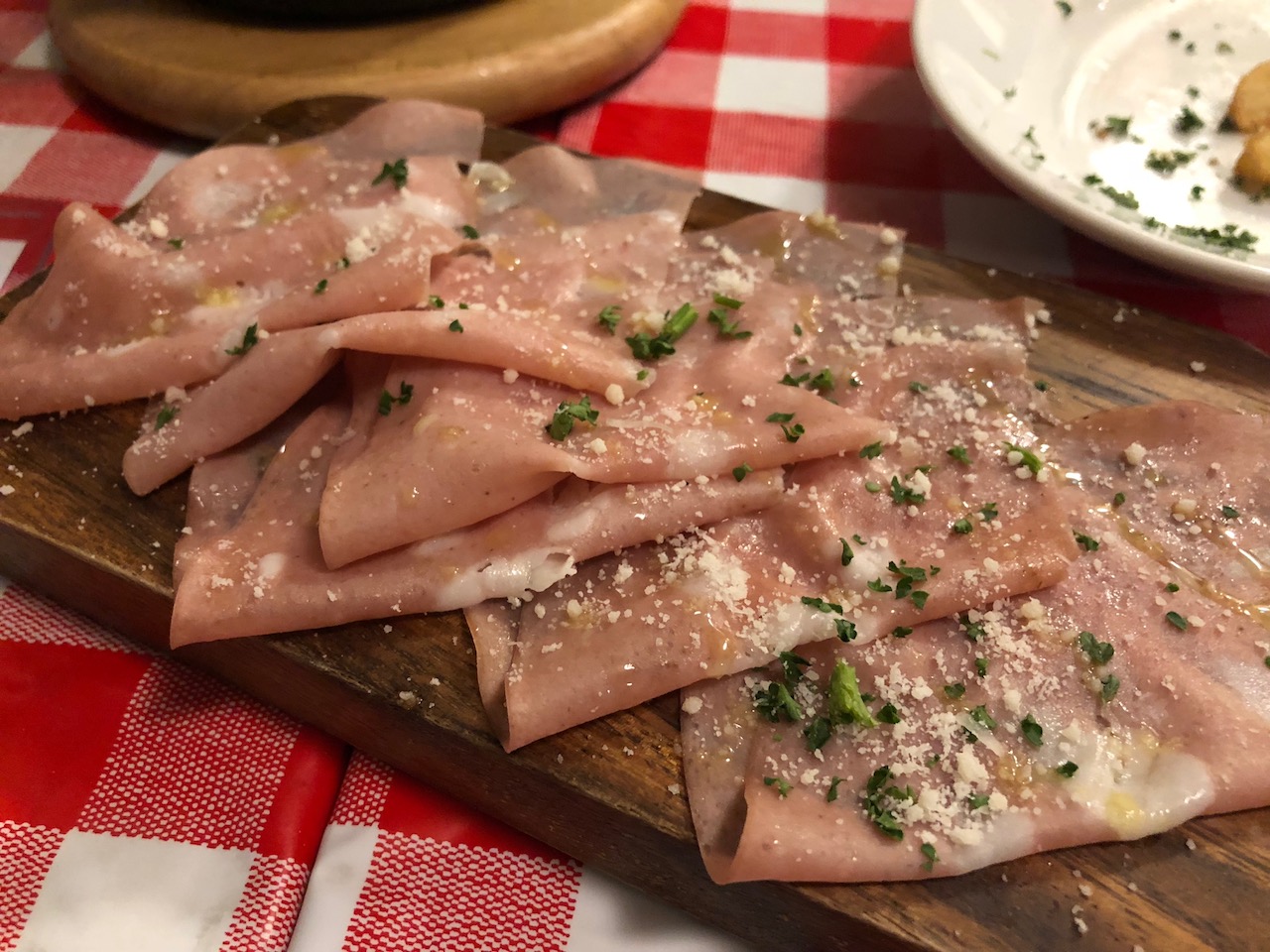 おすすめ！人気のイタリアン食堂ピザマリアは飲み放題でスパークリングワインもテキーラも飲めるぞ