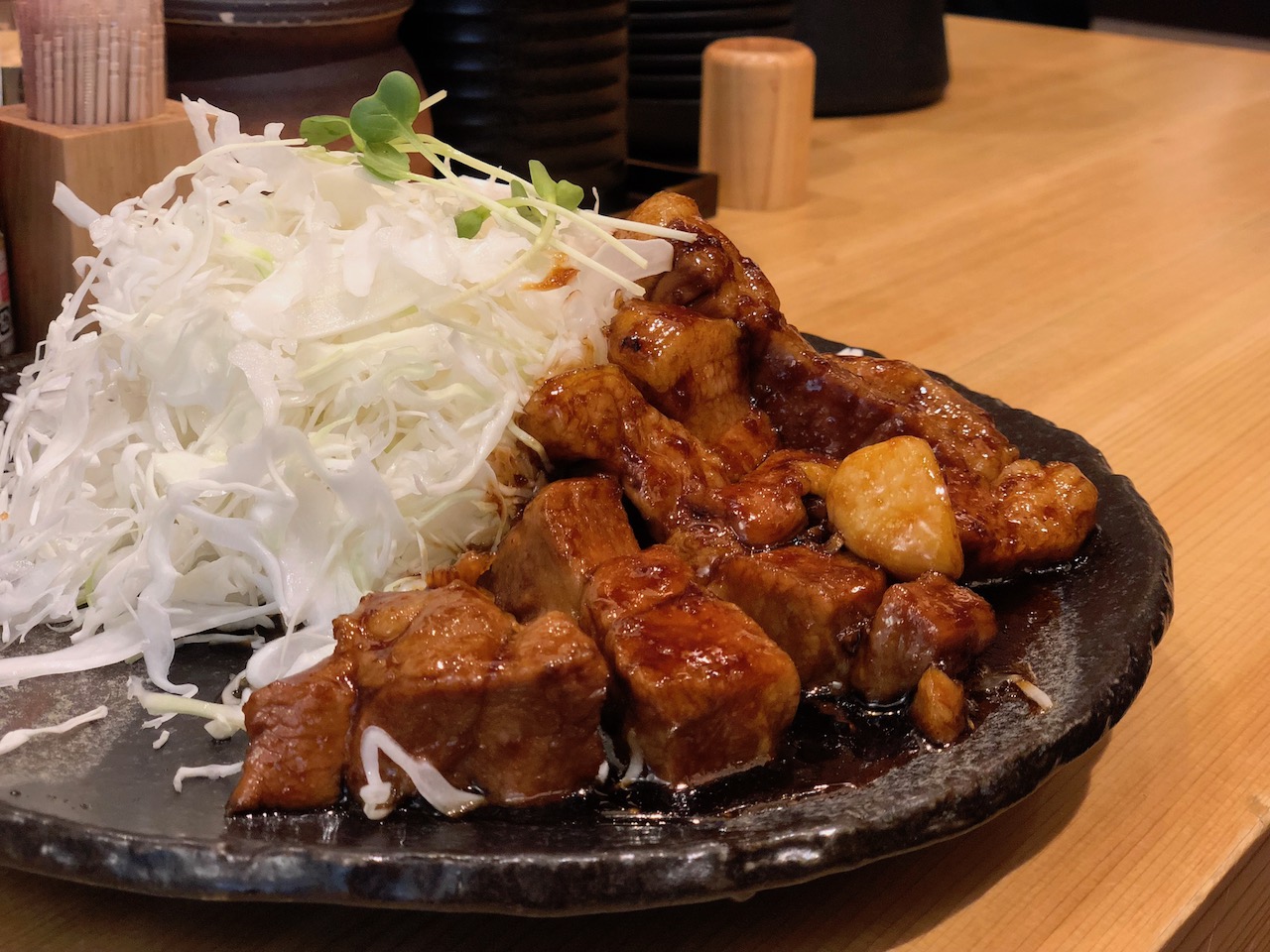 みゆき通り入ってスグ！とん一でとんテキ定食を食べてきた！