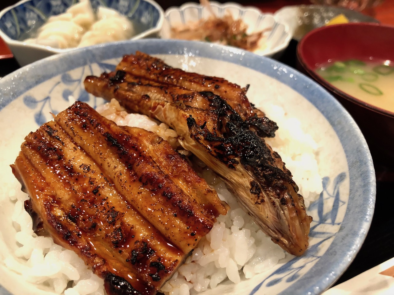 ザ・おふくろの味を楽しめるお店！姫路駅前の一会で姫路名物アナゴ丼を食べてきた