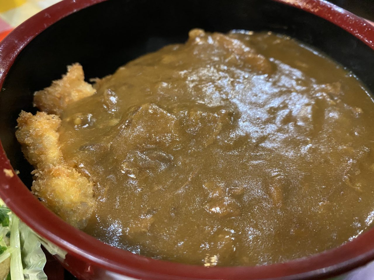 大手前通り沿いのハミングバードでホロホロ牛すじカツカレー！美味い！