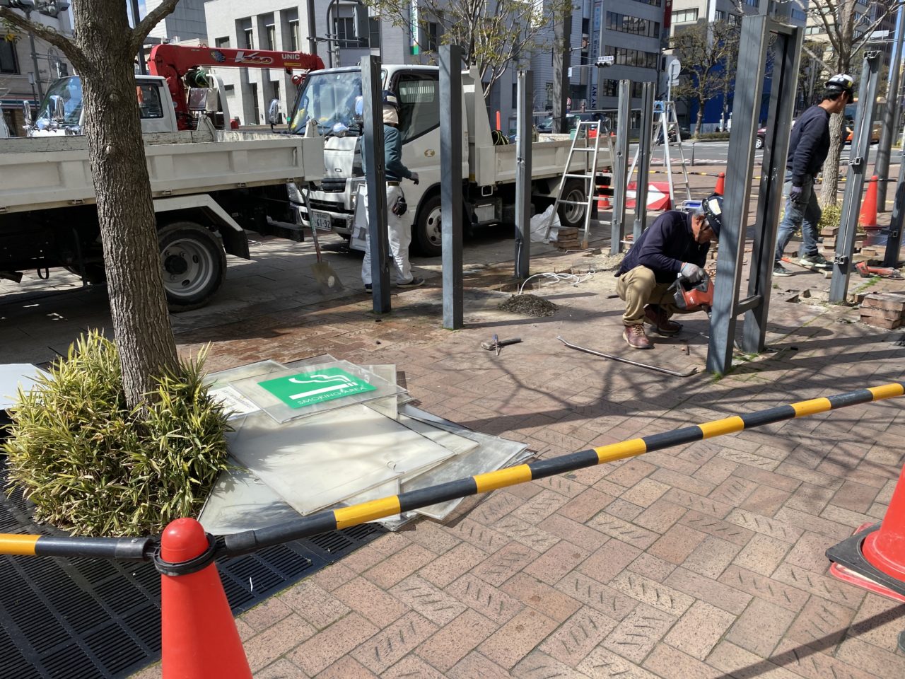 姫路駅前の喫煙所が撤去されている