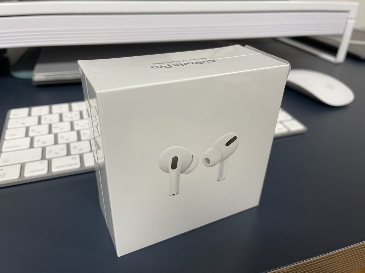 雑音で読書に集中できないからAirPodsProを買った