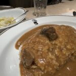 阪急三番街のインデアンカレーへ！一口目の甘みと後引く辛さがクセになる名物カレーを堪能